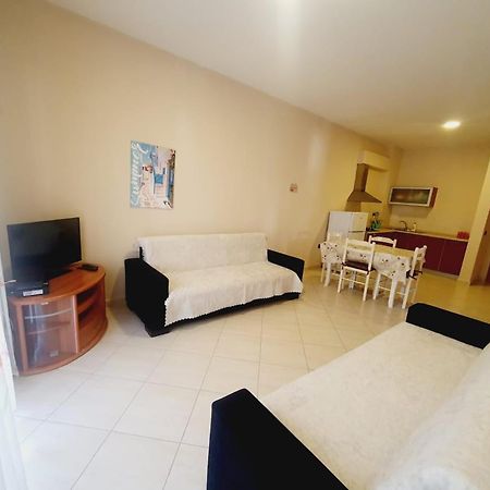 Beach Apartment 2 Vlore Bagian luar foto