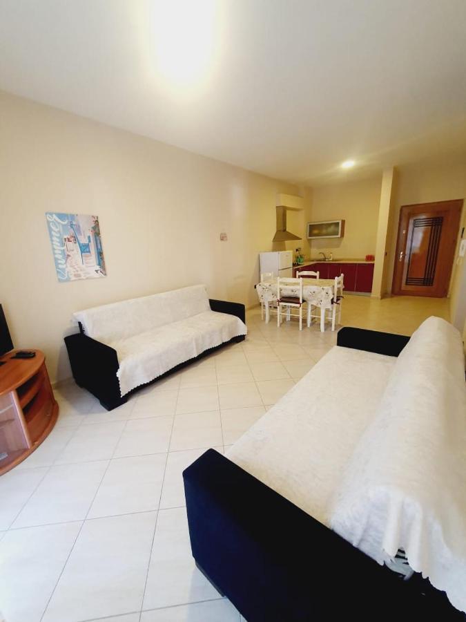 Beach Apartment 2 Vlore Bagian luar foto